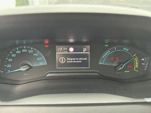 Peugeot 208 electrique 50 kwh 136ch — photo 10