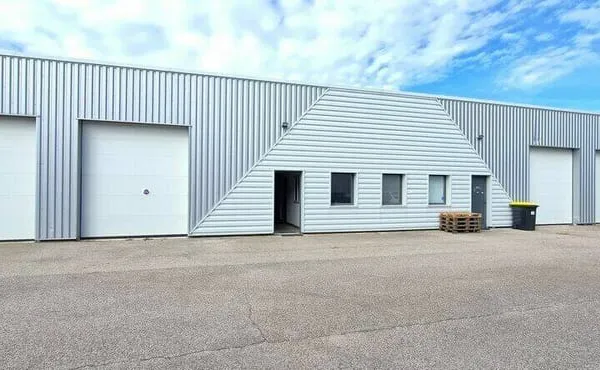 Local d'activité 172 m²