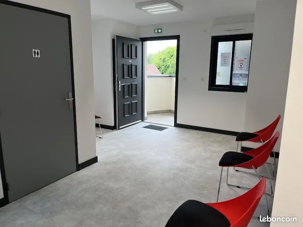 Local 42 m² Morlaàs