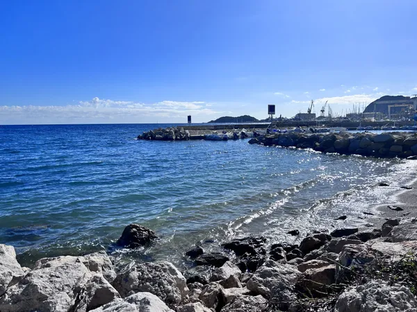 AVP IMMO - La Ciotat T3 avec Grande Terrasse !