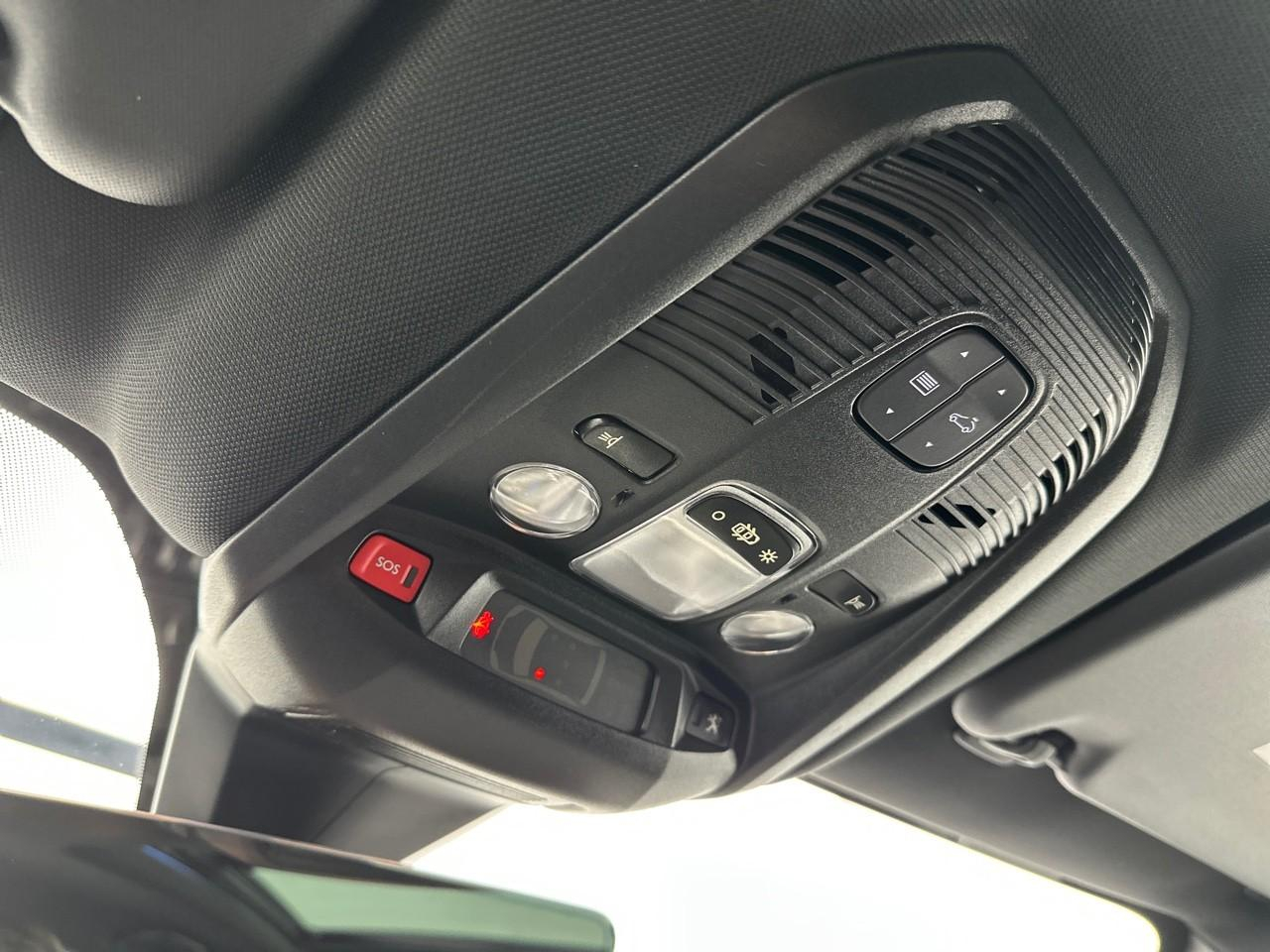 Peugeot 3008 hybrid 225 e-eat8 gt pack — photo 35