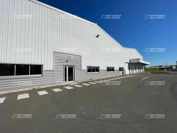 Local d'activité 4550 m²