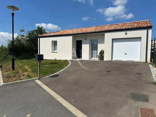 Maison de plain-pied 3 pièces 77 m²