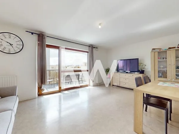 A VENDRE / APPARTEMENT AVEC TERRASSE ET GARAGE BOX -REIMS