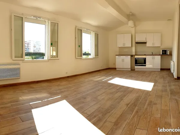 Appt T3 65m² clim, parking et cave