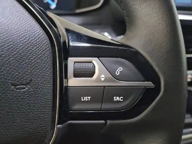 Peugeot 208 puretech 100 s&amp;s bvm6 — photo 28