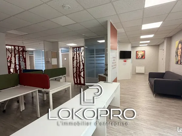 Bureaux 383 m² Cholet
