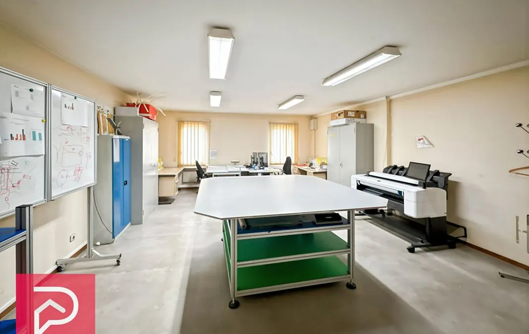 Photo 6