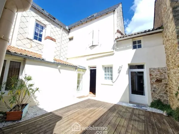 Maison 6 pièces 151 m²