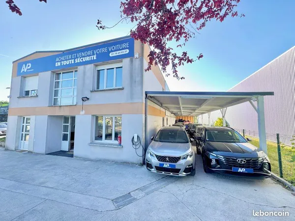 Sté de vente automobile clé en main - 5 ans d'existence - forte rentabilité - 1m ca - faible loyer