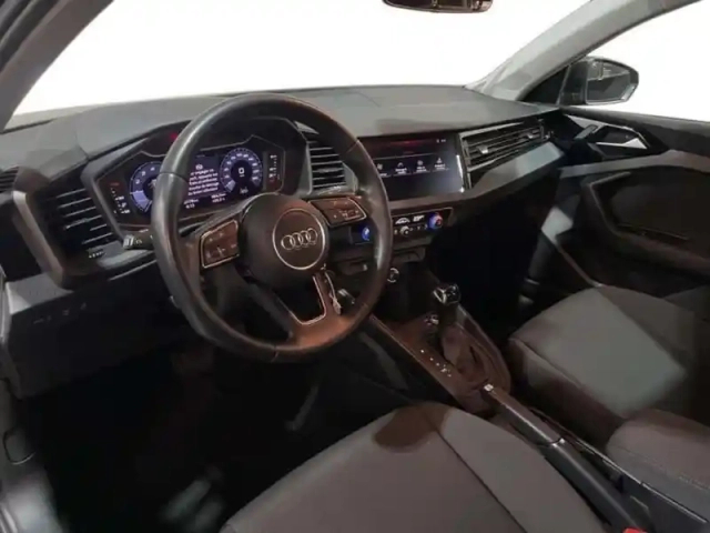 Audi A1 30 tfsi 116 ch s tronic 7 design — photo 9