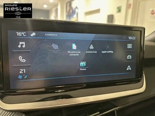 Peugeot 2008 hybrid 145 e-dcs6 — photo 26