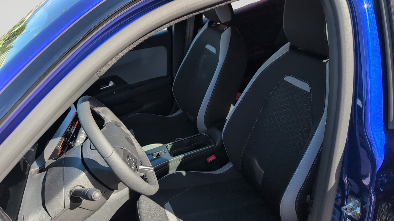 Opel Mokka 1.2 Turbo Hybrid 145 ch e-DCT6 — photo 11