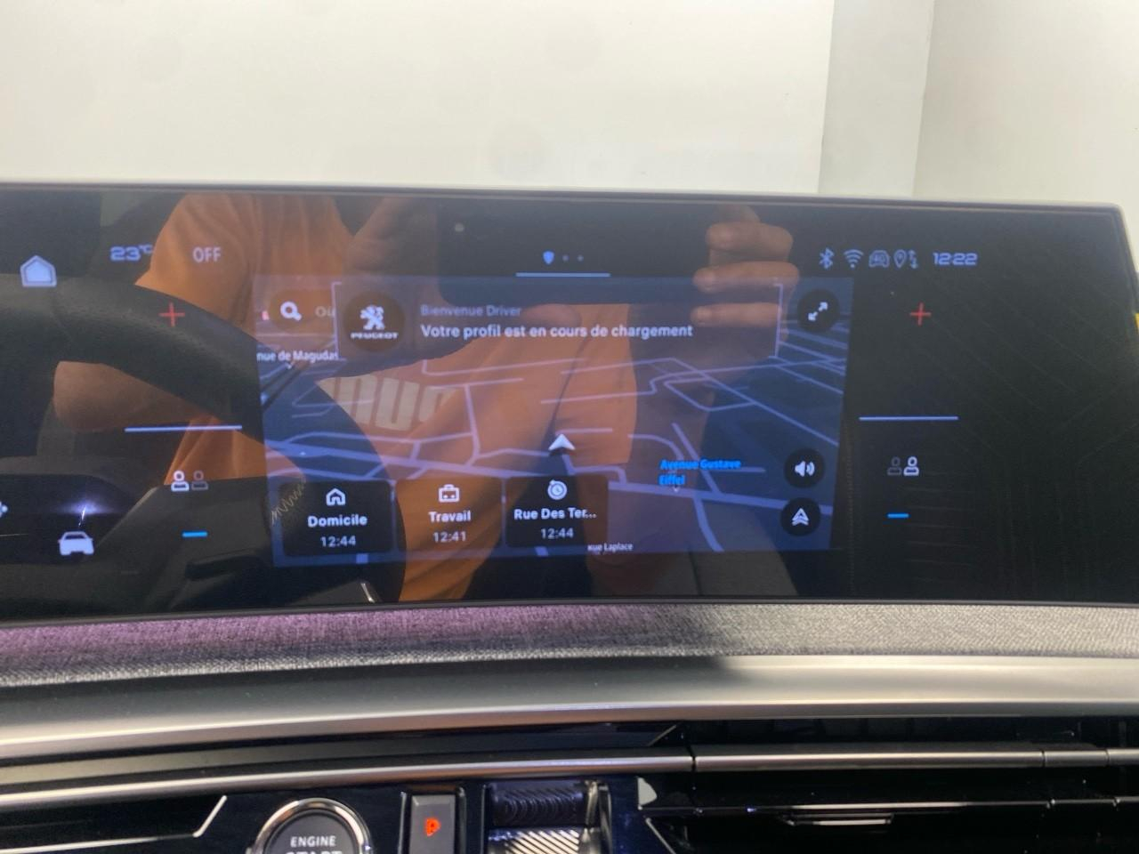 Peugeot 3008 hybrid 136 e-dcs6 gt — photo 13