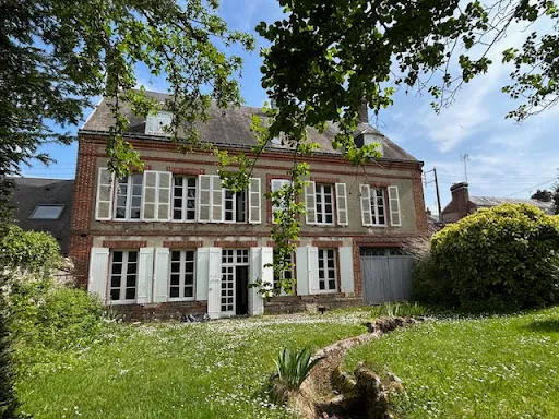 Maison 8 pièces 180 m²