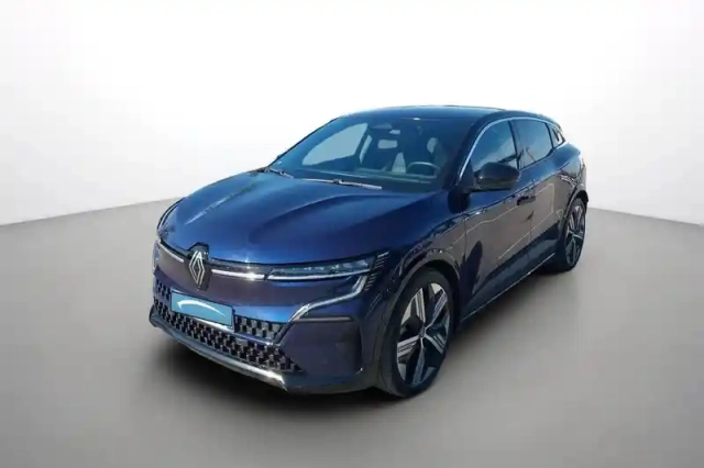 Renault Megane e-tech ev60 220 ch optimum charge — photo 11
