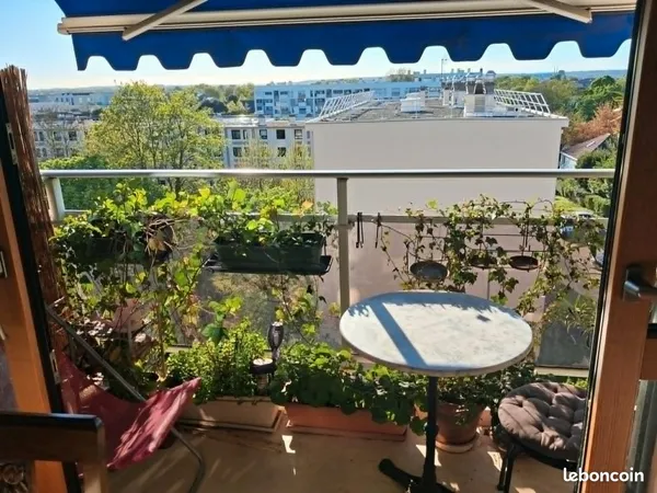 Appartement traversant 3 pièces dernier étage
