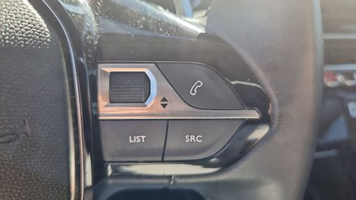Peugeot 208 1.2 PureTech 130 EAT8 - Allure Pack – 2022 – 43767 km – Essence – Boîte Automatique — photo 12