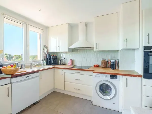 Vends appartement - 76 m² - 4 pièces, 3 chambres - Marseille 12e Arrondissement 13012