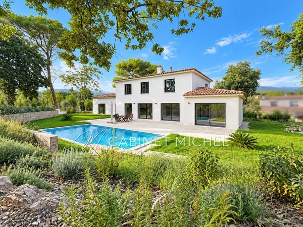 Villa 6 pièces 163 m²