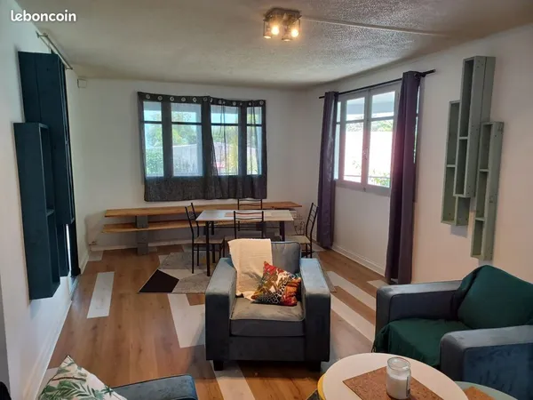 Chambre à louer dans un appartement spacieux à partager