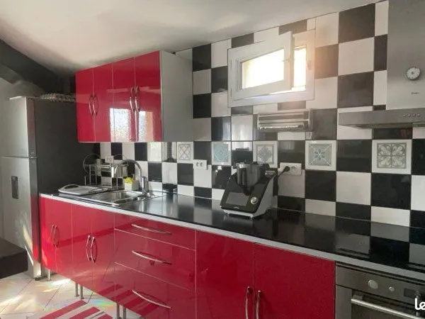 Appartement traversant 3 pièces et dernier étage