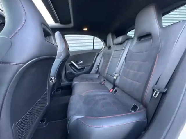 Mercedes Classe A 220 d amg line pack sport bla — photo 22