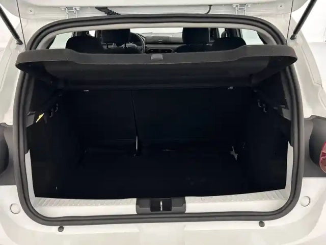 Dacia Sandero sce 65 — photo 27