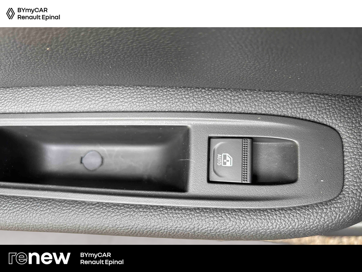 Renault Clio E-Tech full hybrid 145 ch GSR2 — photo 23