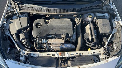 Opel Astra 1.4 Turbo 150 BVA - Elite – 2018 – 123610 km – Essence – Boîte Automatique — photo 32