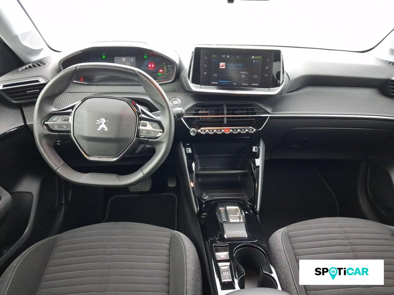 Peugeot 208 e-208 136ch style — photo 8