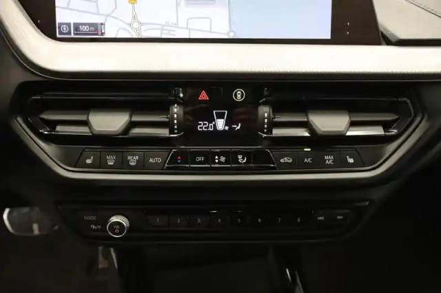 Bmw Serie 1 118d 150 ch — photo 61