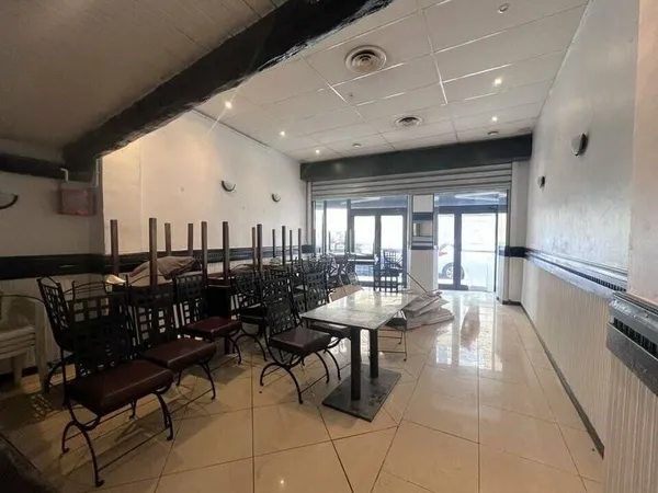 Bureaux 3 pièces 143 m²