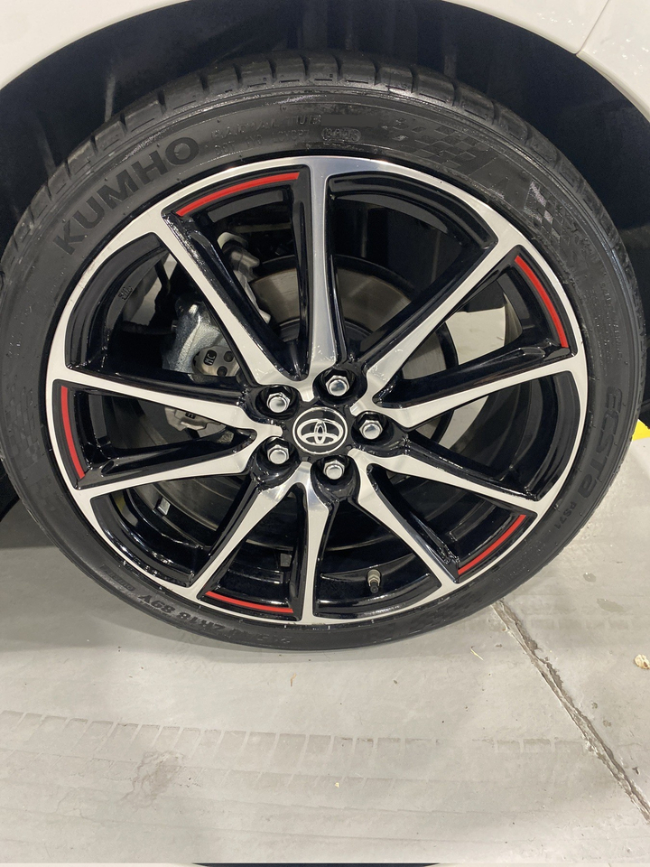 Toyota Yaris 4 — photo 33