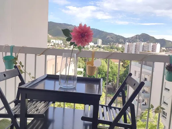 Appartement T4 Entre ville et collines