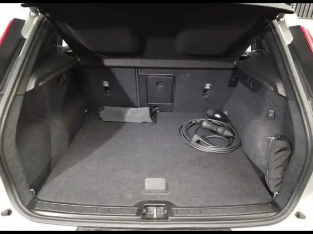 Volvo Xc40 t4 recharge 129 + 82ch plus dct 7 — photo 8