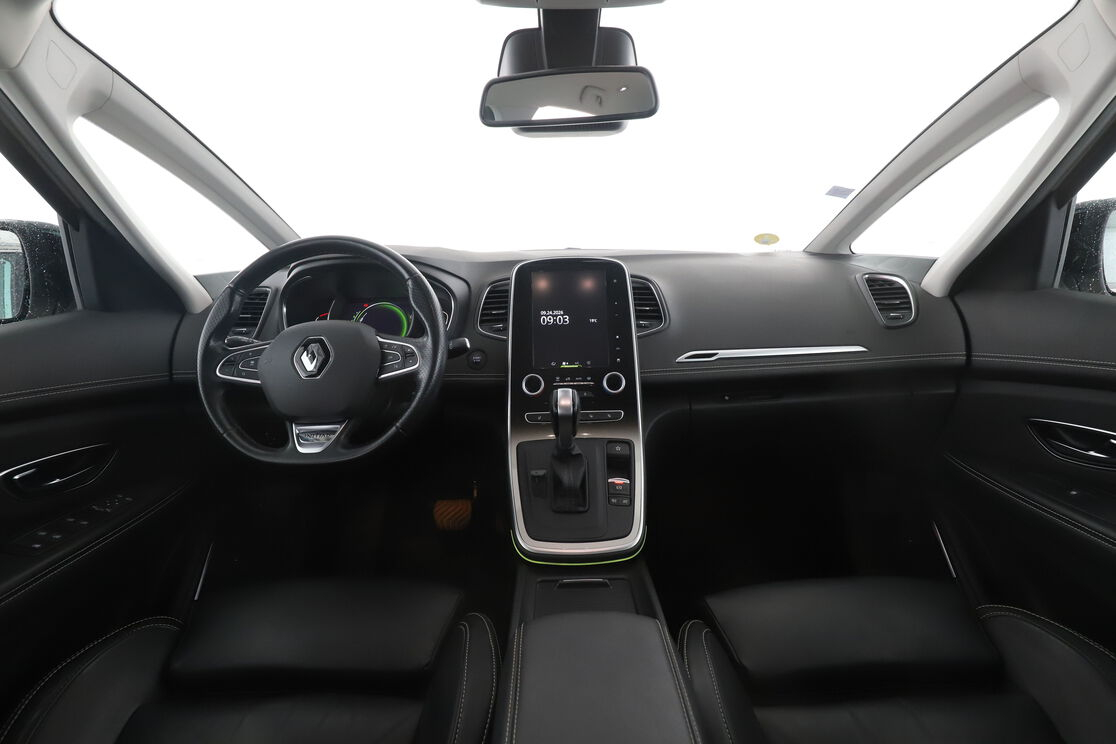 Renault Grand Scenic 1.6 dCi Energy Initiale Paris EDC — photo 11
