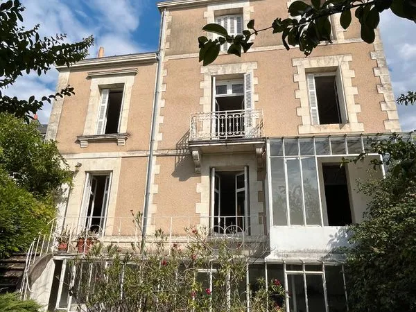 Propriété 9 pièces 235 m²