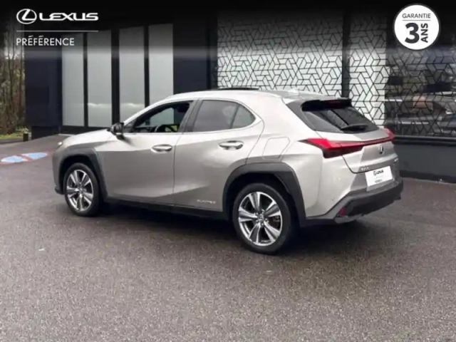Lexus Ux 300e executive — photo 2