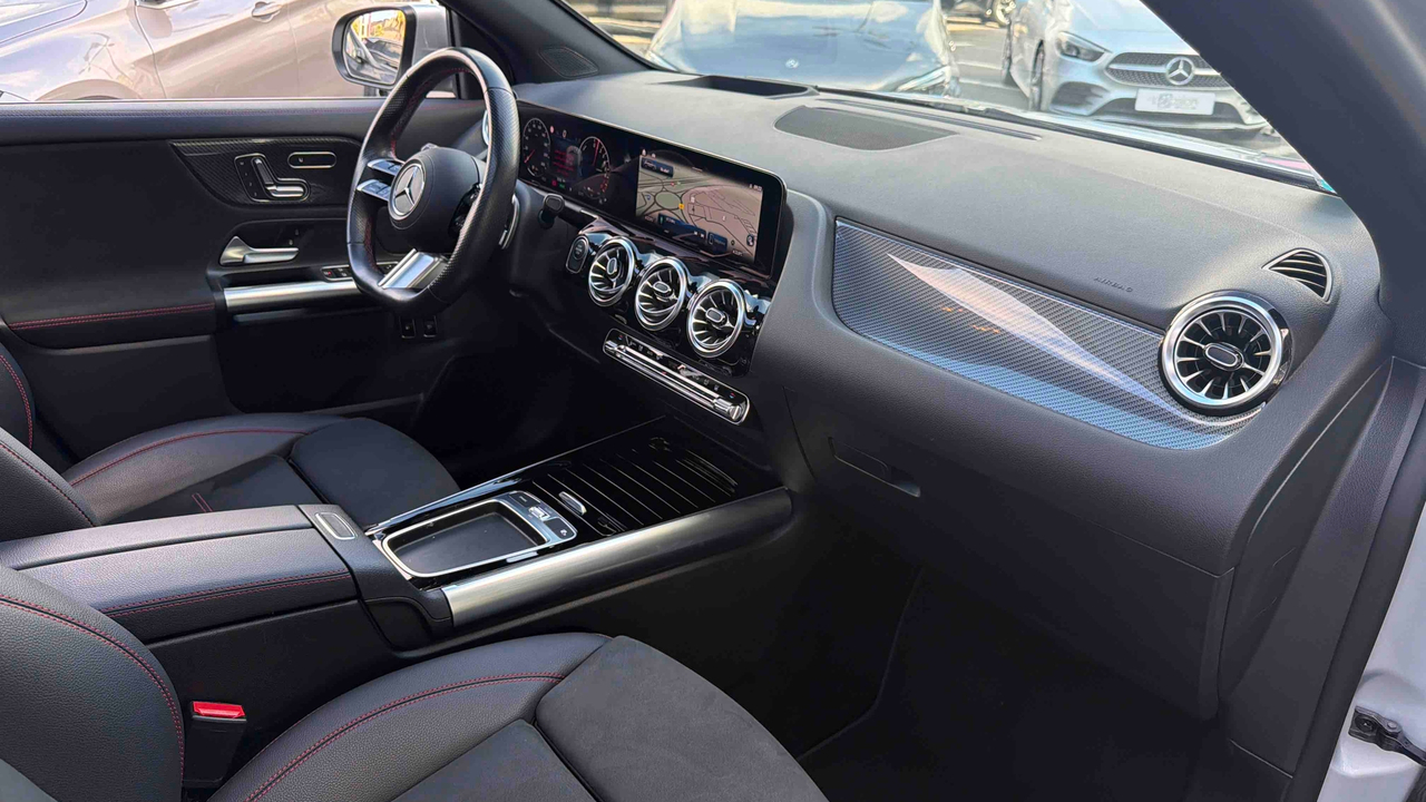 Mercedes GLA 250 e 8G-DCT — photo 24