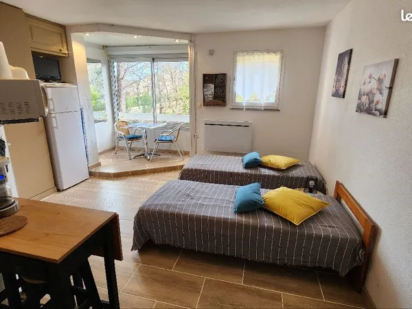 Appartement Greoux les bains curistes, studio