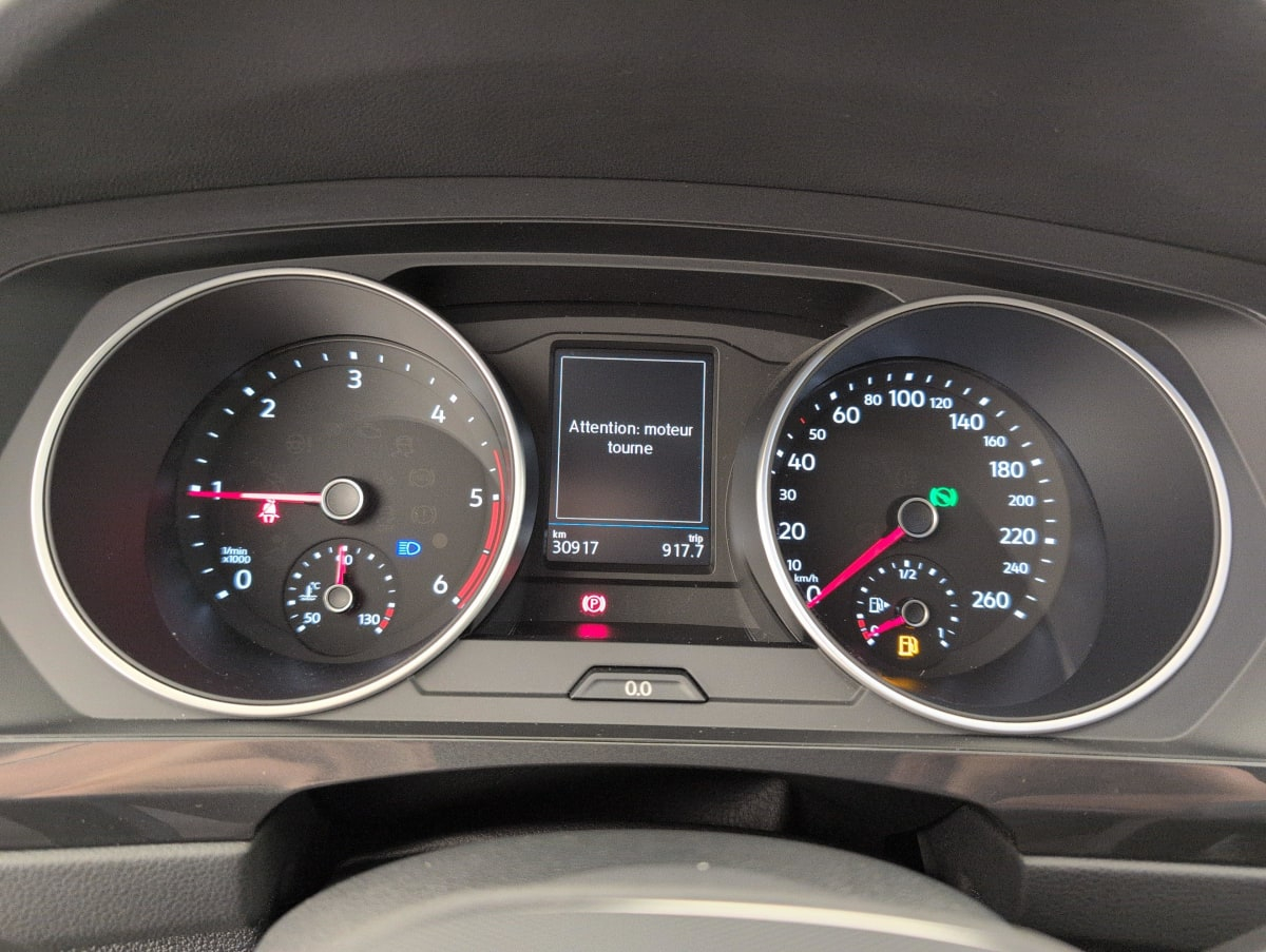 Volkswagen Tiguan — photo 21
