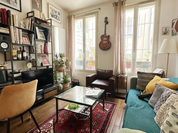 Sublet for JULY/AUGUST, 30m², 1+1, Jourdain