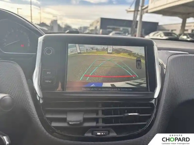 Peugeot 2008 puretech 110ch s&amp;s eat6 — photo 15
