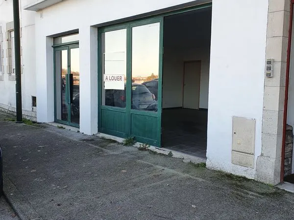 Local Commercial Bayonne Resplandy 53m2