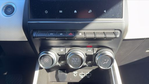 Renault Clio 1.6 E-Tech 140 Hybrid EDC6 - Intens – 2022 – 80348 km – Hybride essence – Boîte Automatique — photo 15