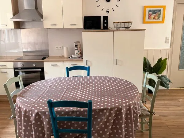 Maison de plain pied avec grand garage