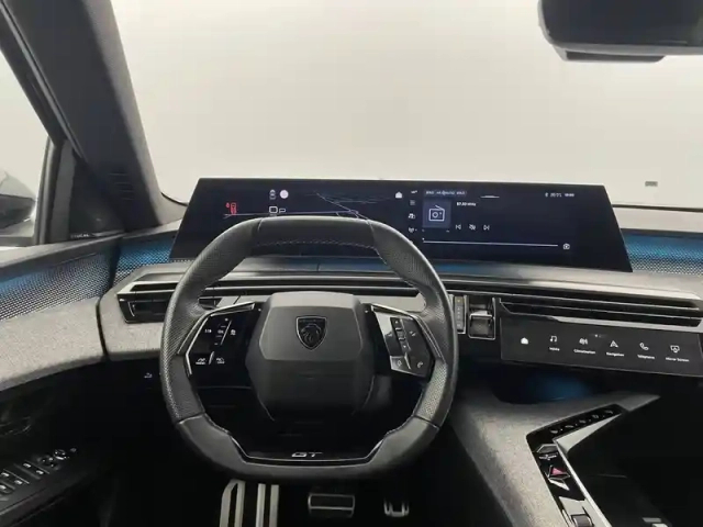 Peugeot 3008 hybrid 136 e-dcs6 — photo 22