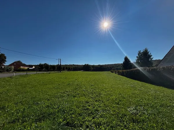 MONTENOIS - dans charmant village - Terrain constructible (Réf VM3362)