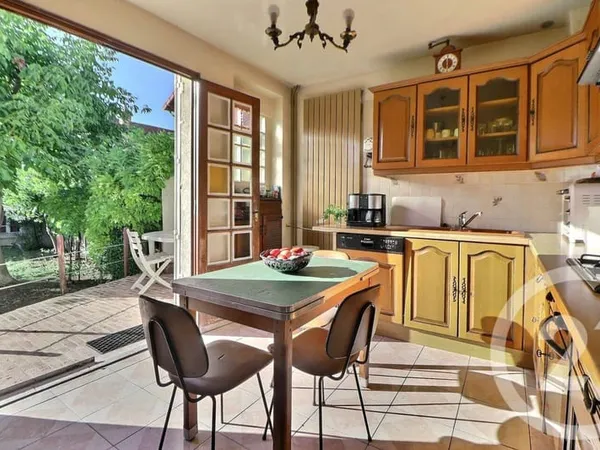 Maison 6 pièces 93 m²